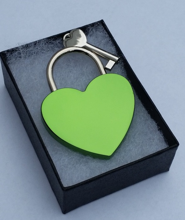 Lock-itz® introduces two NEW colors for their heart lock collection – Blue and Green